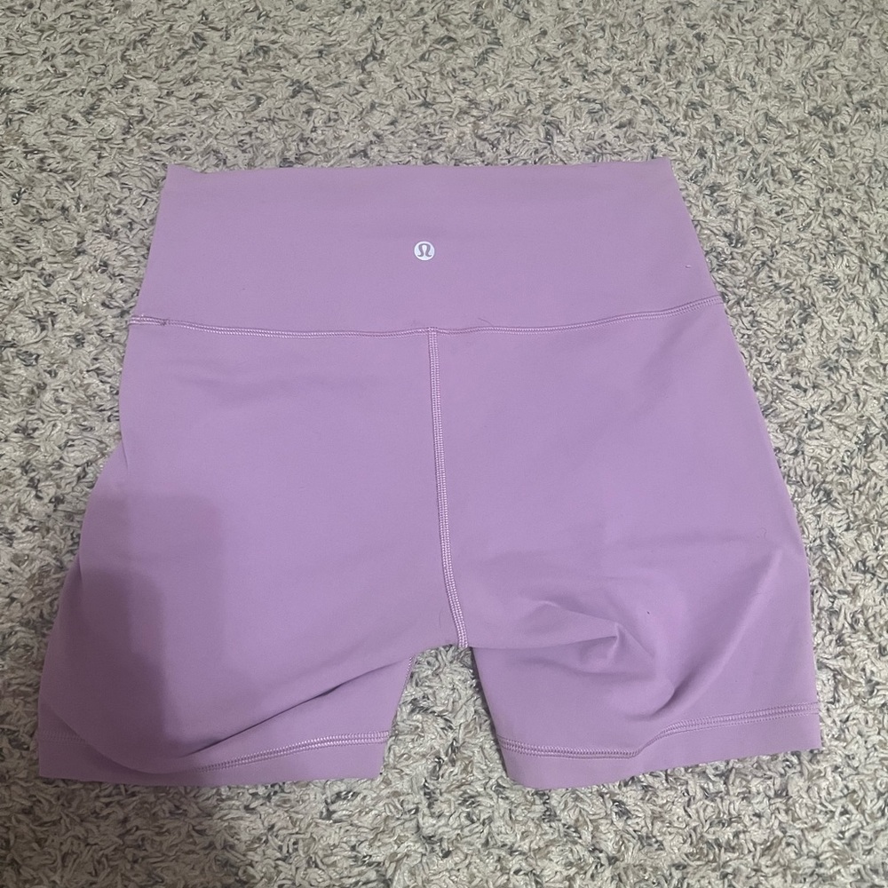 LULULEMON Wunder Train Shorts 6” Inseam Size 8